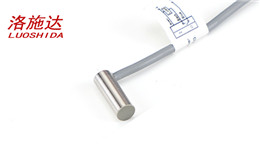 D6.5超短Y型電感式接近開關出線式
