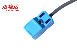Q18方形電感式接近開關(guān)