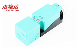 Q40模擬量電流輸出 出線式接近開關(guān)